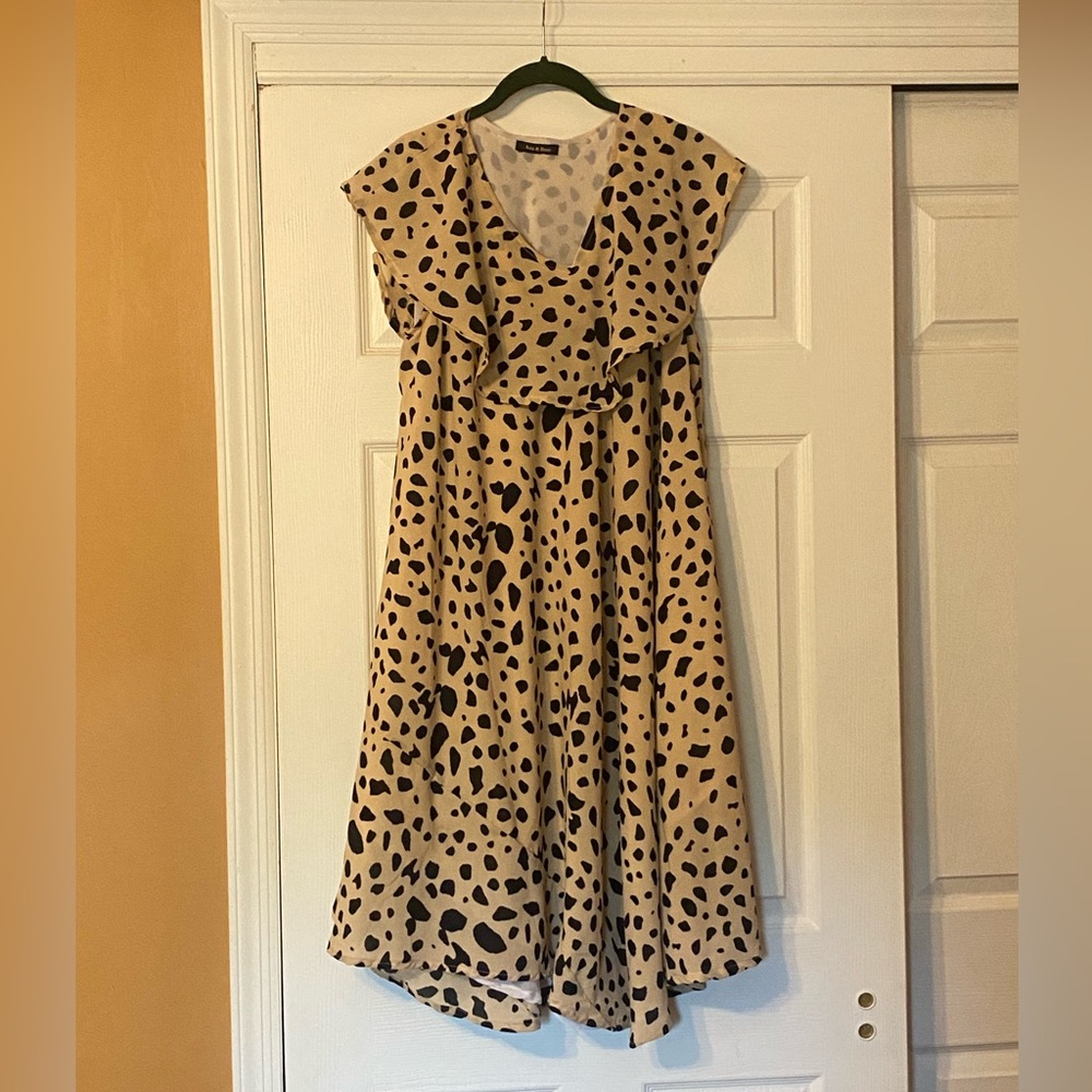 Tan Dalmation flowy printed dress